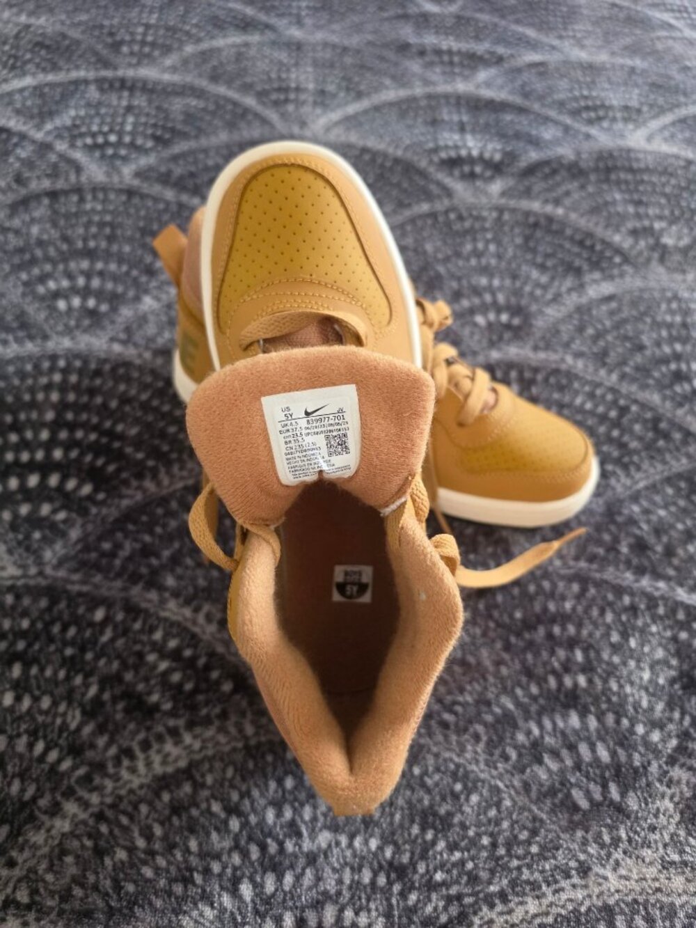 NIKE Youth Mid-Top Sneakers Wheat-Tan Size 5Y - Picture 6 of 8